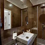 Casa Latino - Oceanfront - Luxury & Charming Villa- Jacuzzi At Rooftop By Dreamvillasalbufeira