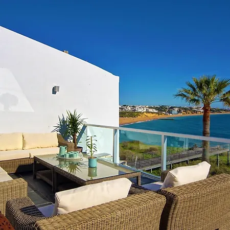 Casa Latino - Oceanfront - Luxury & Charming Villa- Jacuzzi At Rooftop By Dreamvillasalbufeira וילה