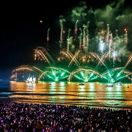 Casa Latino - Oceanfront - Luxury & Charming Villa- Jacuzzi At Rooftop By Dreamvillasalbufeira וילה