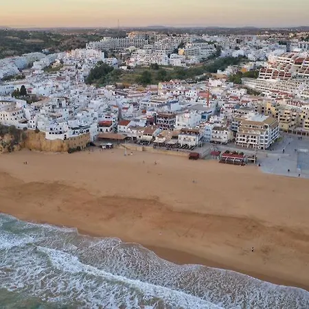 Casa Latino - Oceanfront - Luxury & Charming Villa- Jacuzzi At Rooftop By Dreamvillasalbufeira וילה *