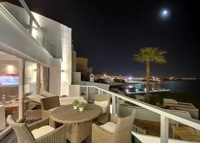 Villa Casa Latino - Oceanfront - Luxury & Charming Villa- Jacuzzi At Rooftop By Dreamvillasalbufeira