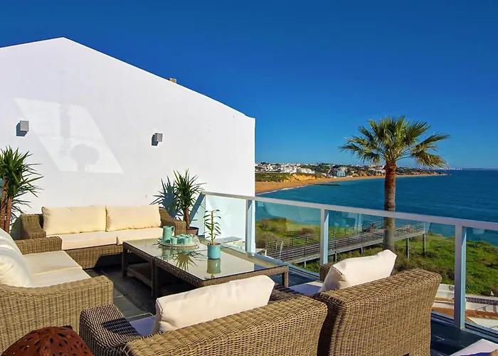 Casa Latino - Oceanfront - Luxury & Charming Villa- Jacuzzi At Rooftop By Dreamvillasalbufeira Vila
